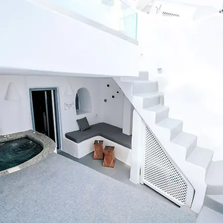 Caldera Romance Cave Oia, Santorini Private Terrace Outdoor Hot Tub Spectacular Sunset Caldera Views Traditional Cave-style Luxury, Villa