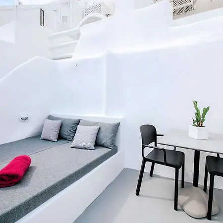 Caldera Romance Cave Oia, Santorini Private Terrace Outdoor Hot Tub Spectacular Sunset Caldera Views Traditional Cave-style Luxury, Oia (Santorini)