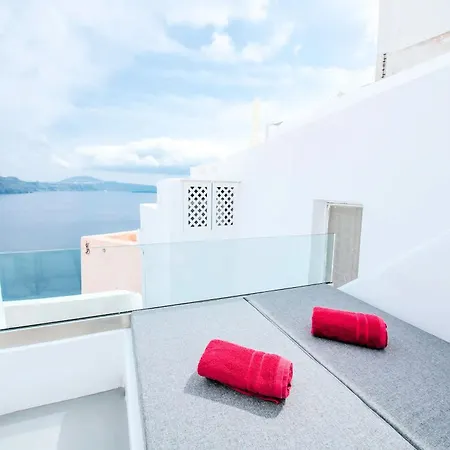 Caldera Romance Cave Oia, Santorini Private Terrace Outdoor Hot Tub Spectacular Sunset Caldera Views Traditional Cave-style Luxury, Vila Oia